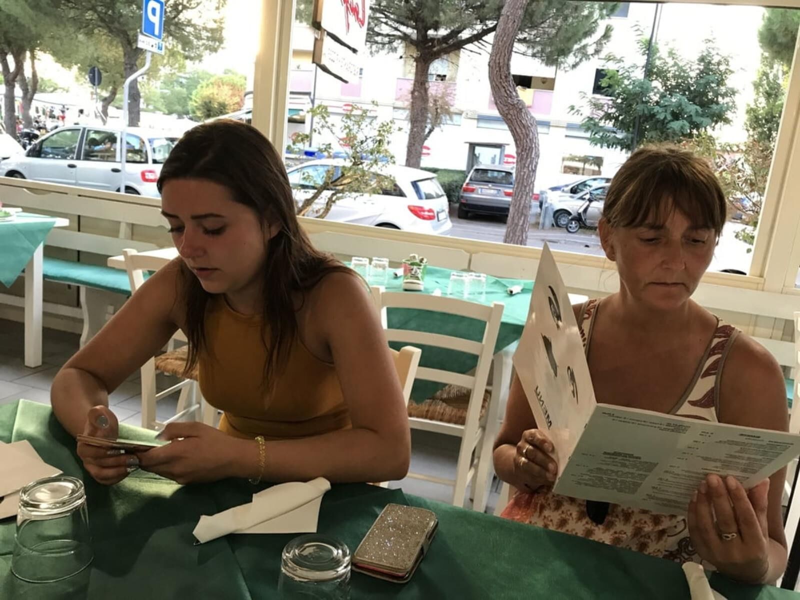 Real Family on Vacation: Mom, daughter and dad 