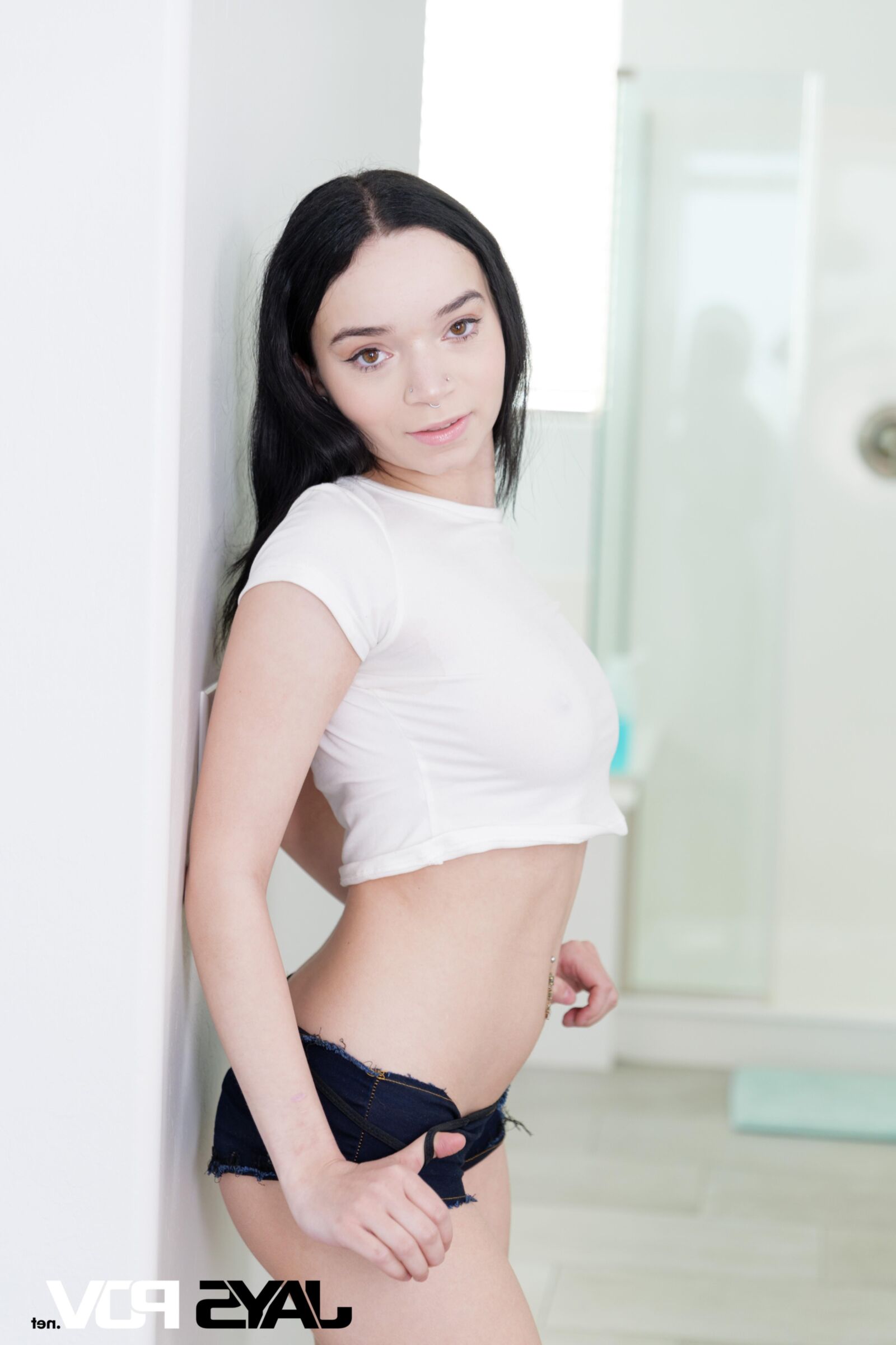 Selina Imai ist eine kleine Neulingin. Selina Imai hat einen Multi-Orgasmus