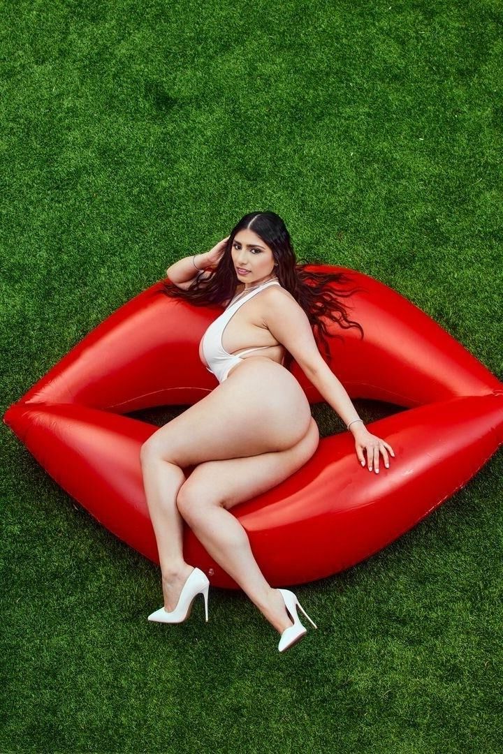 Mia Khalifa-TUSHY DP