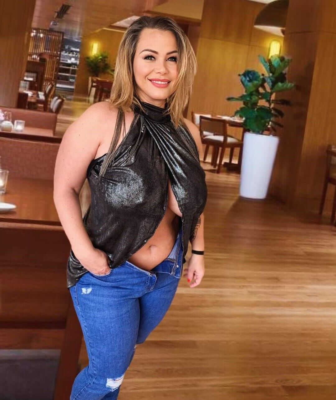 Busty Hungarian milf Aniko.....NO LIMITS COMMENTS