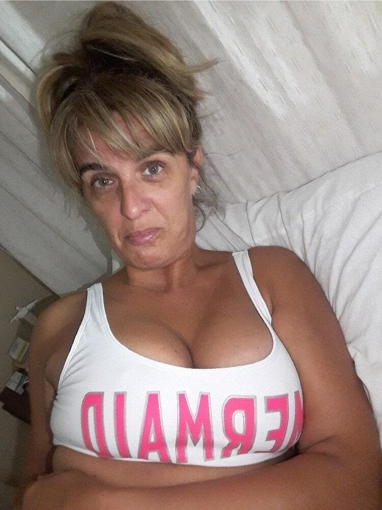 MILF SUR LE WEB