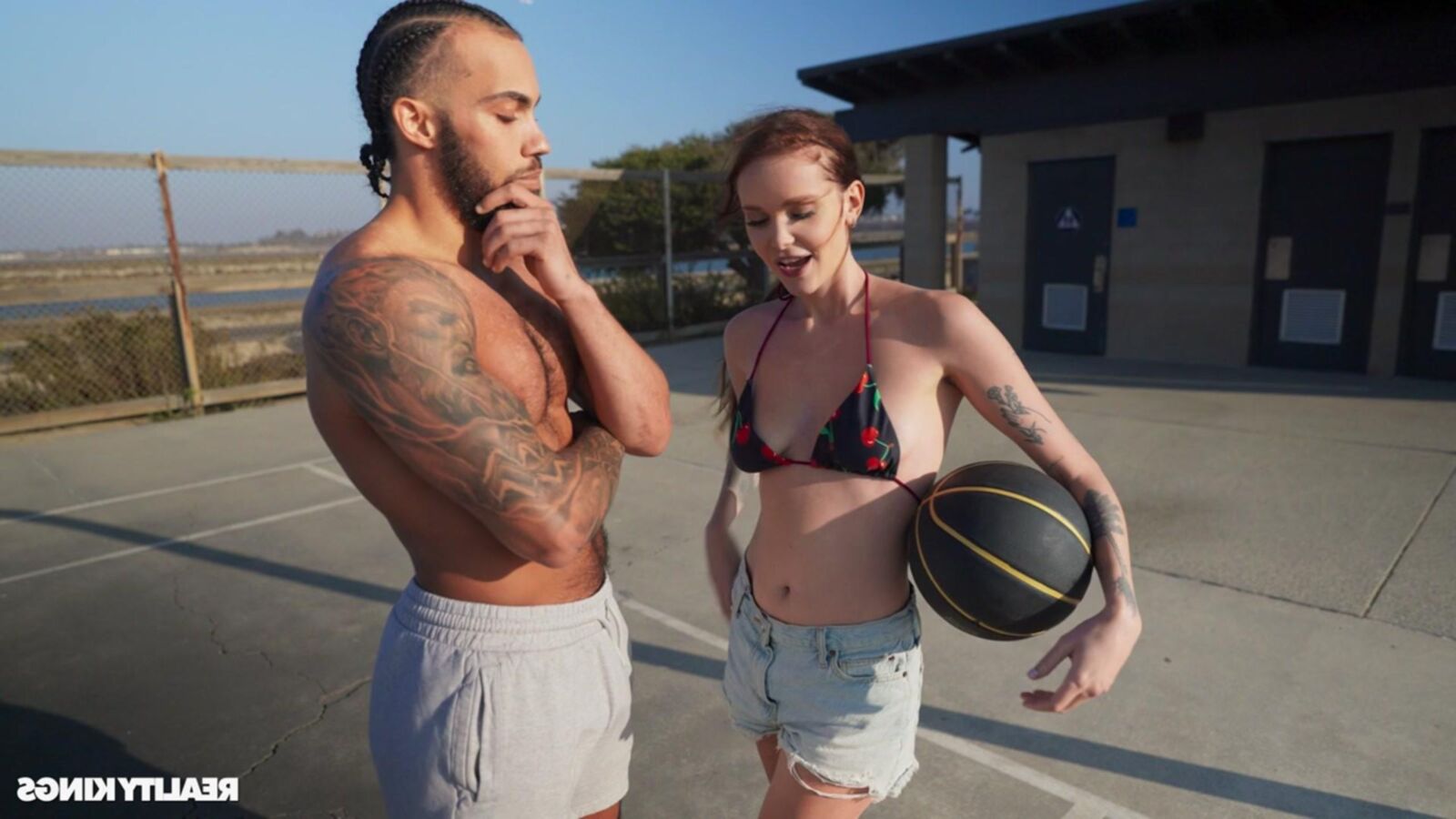 Chloe Foxxe Yo Basketball Honey vs Hung Stud