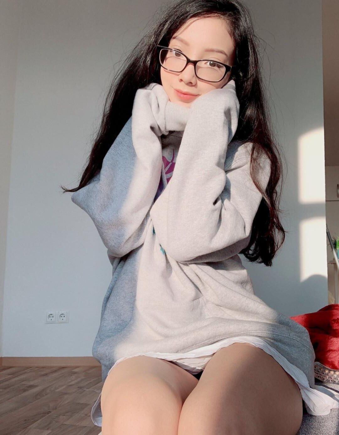 Chinese Cutie Loves Being Stuffed With BWC 