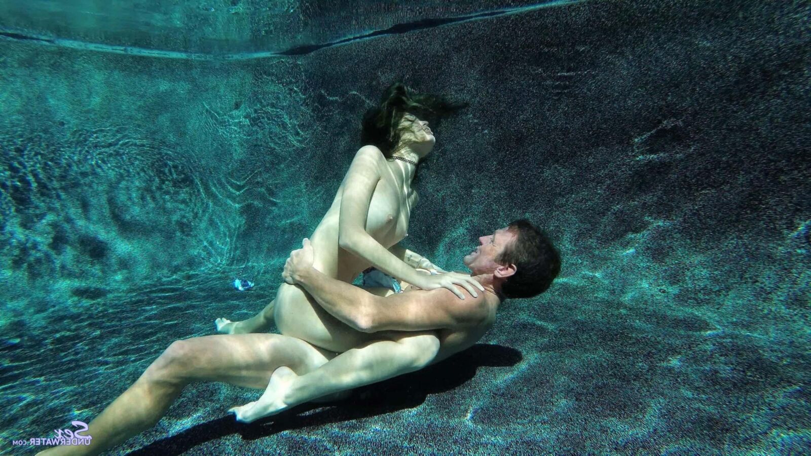 Sexunderwater Brooke Haze Handstand Pt. 