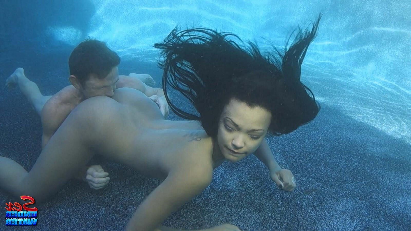 SexUnderwater Harley Dean (X) px