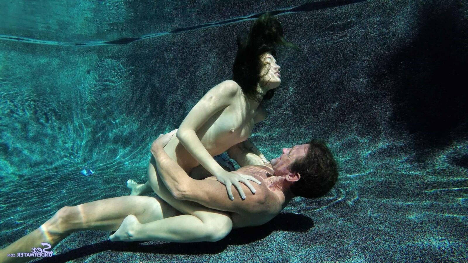 Sexunderwater Brooke Haze Handstand Pt. 