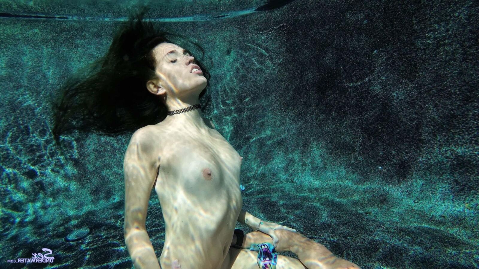 Sexunderwater Brooke Haze Handstand Pt. 