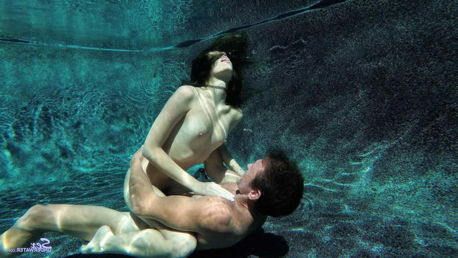 Sexunderwater Brooke Haze Handstand Pt. 