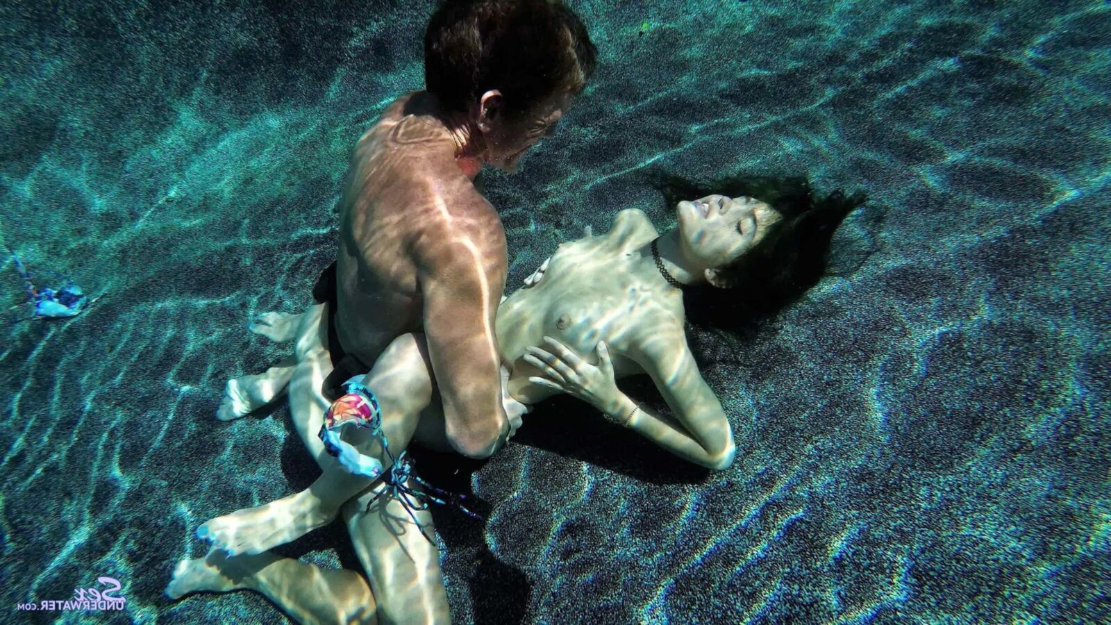 Sexunderwater Brooke Haze Handstand Pt. 