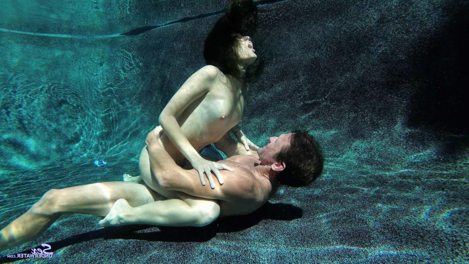 Sexunderwater Brooke Haze Handstand Pt. 