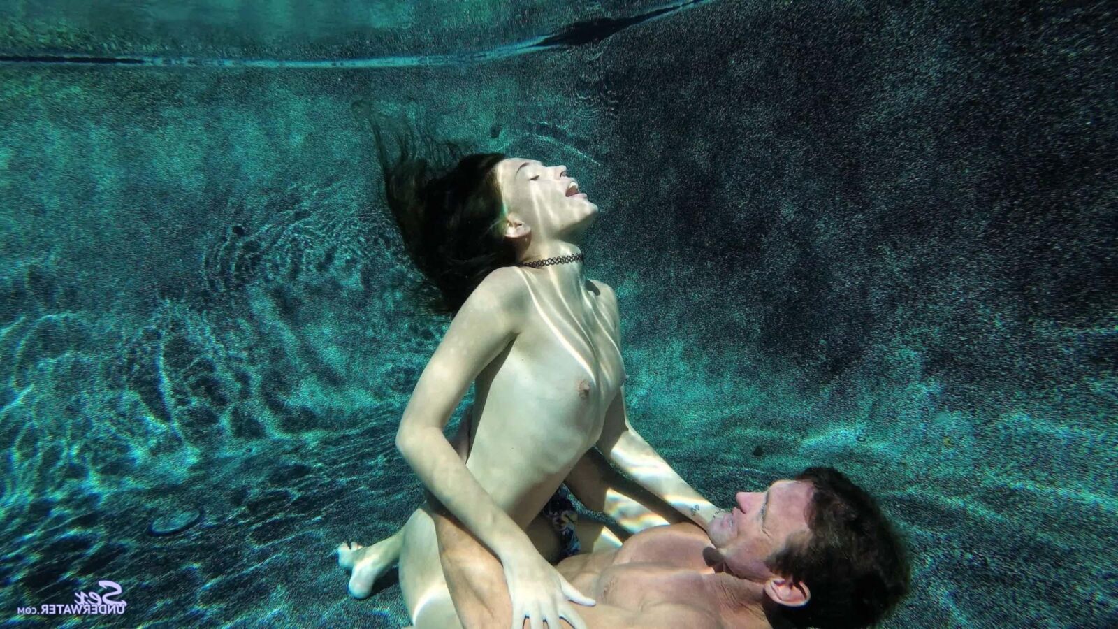 Sexunderwater Brooke Haze Handstand Pt. 