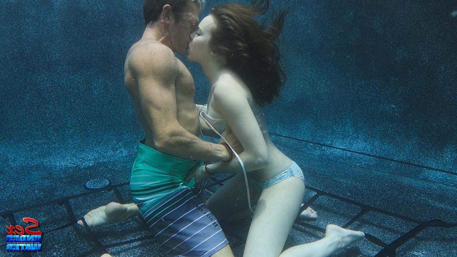SexUnderwater Newbie Charlie Maverick (X) px