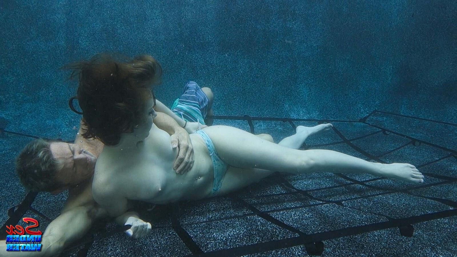 SexUnderwater Newbie Charlie Maverick (X) px