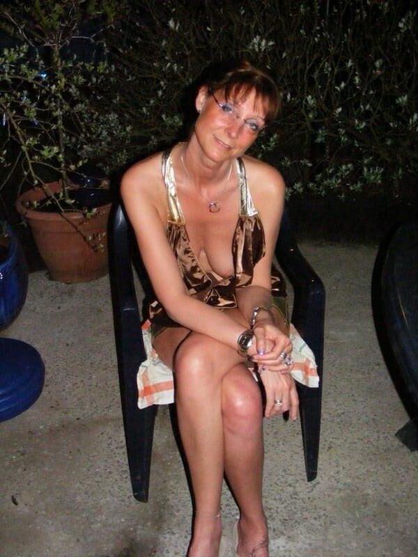 Milfs and mothers 