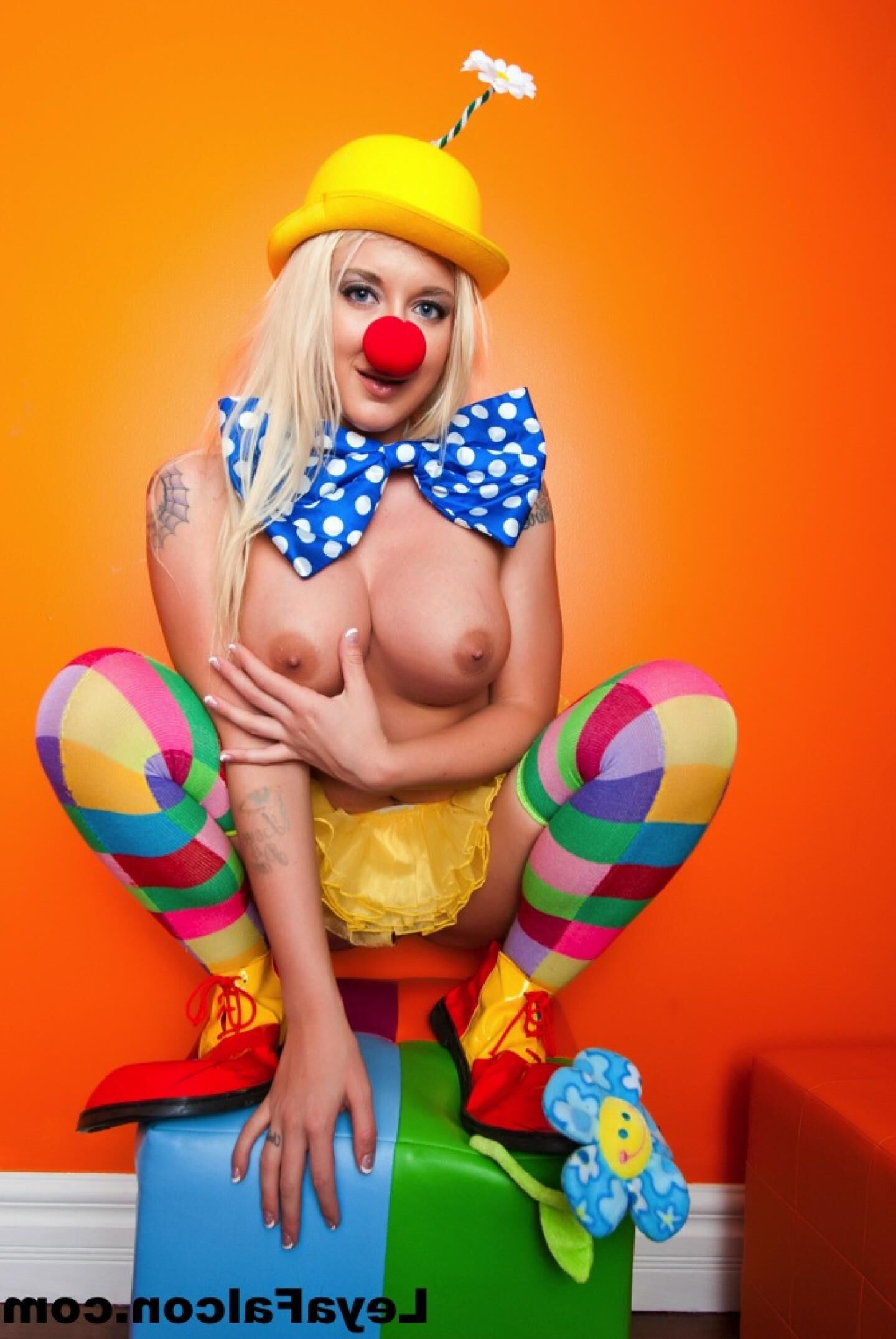 Cosplay pour se transformer en clown