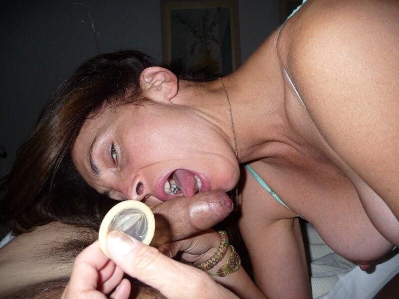  Milfs and mothers 
