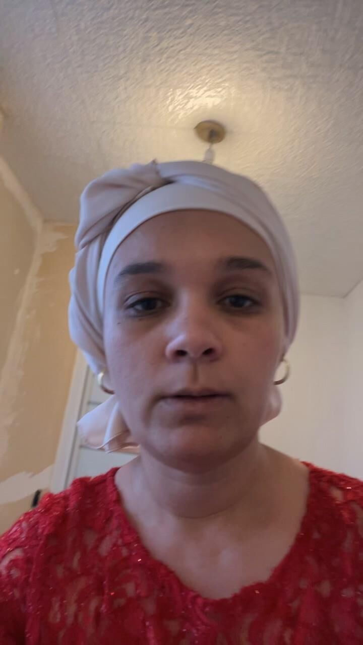 Wife shares nudes for you