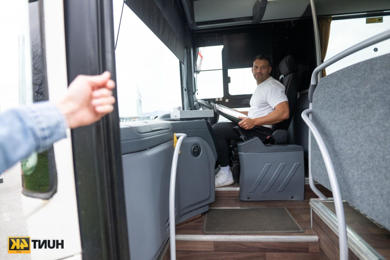 Huntk Federika Sexo en el autobús x x px abril