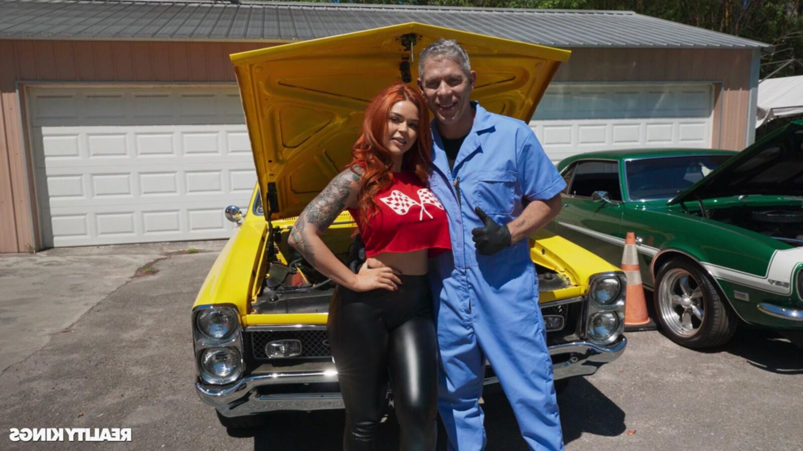 Sinatra Monroe yo Muscle Car Mayhem