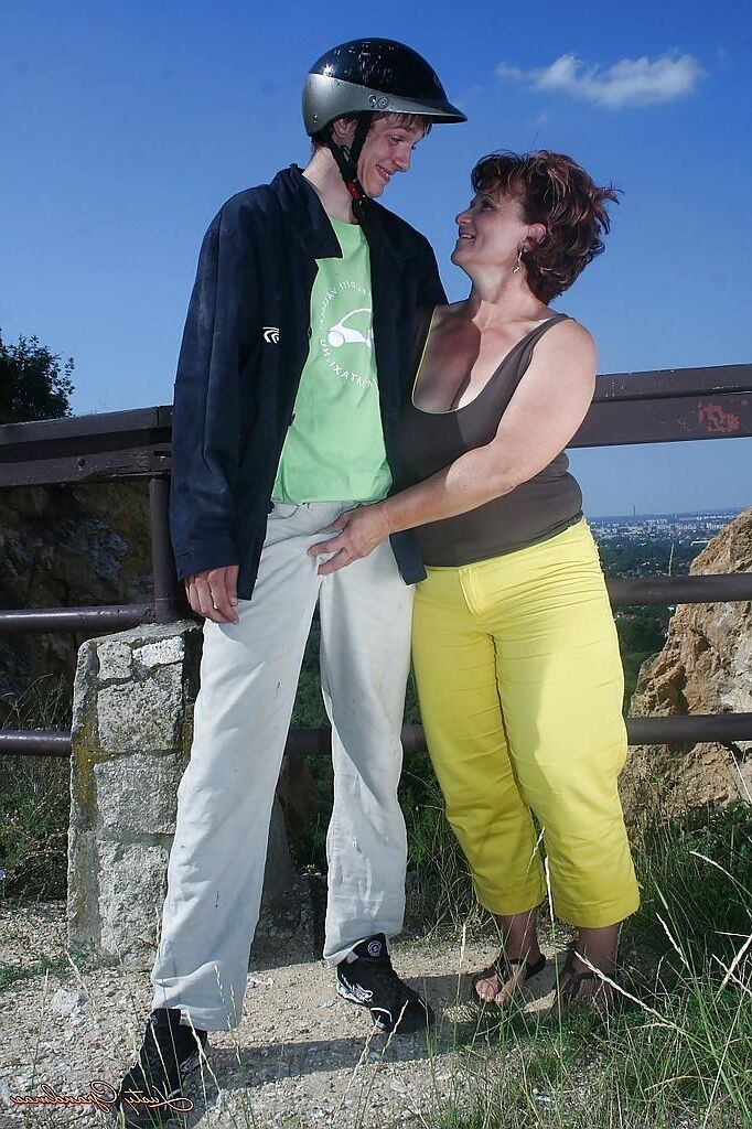 Manyika mature slut with boy