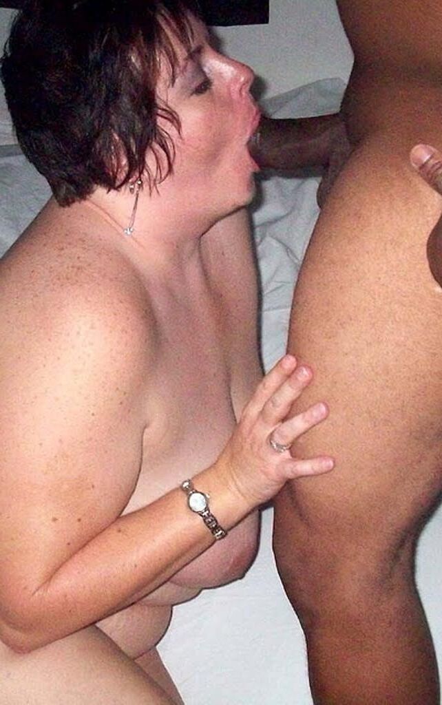  Milfs and mothers 