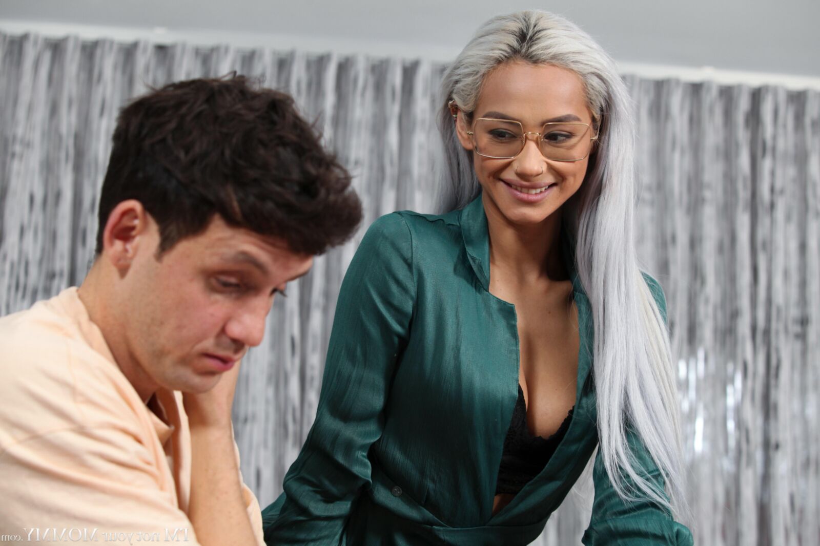 Imnotyourmommy Veronica Leal Haft kann ein Vergnügen sein AP sein