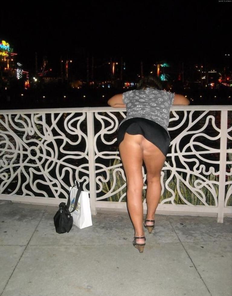 Milfs and mothers 