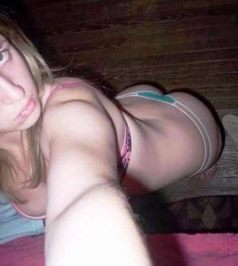  Milfs and mothers 