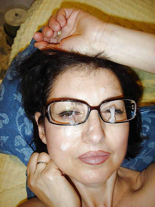  Milfs and mothers 