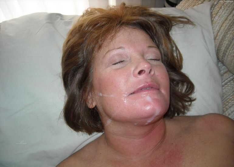 Milfs and mothers 