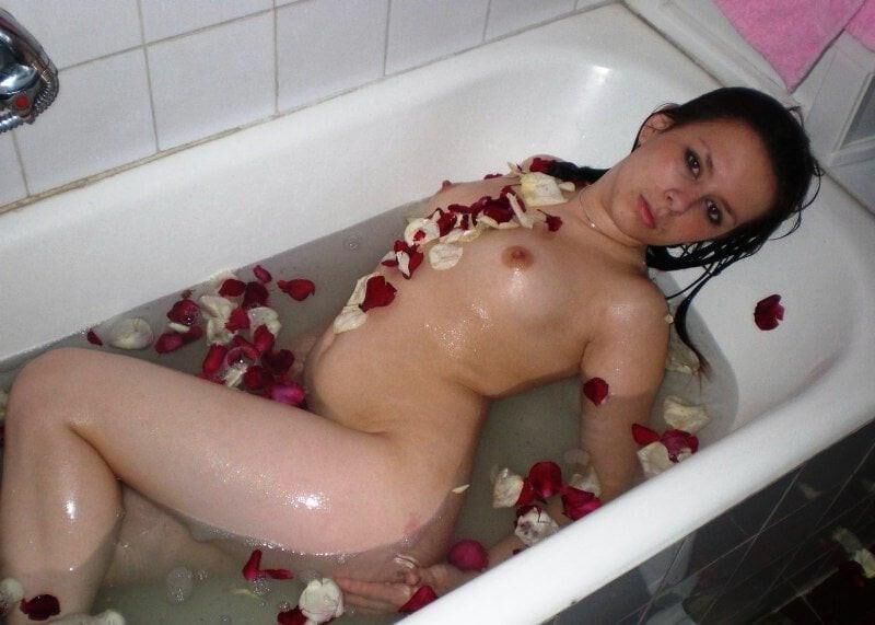 Milfs and mothers 