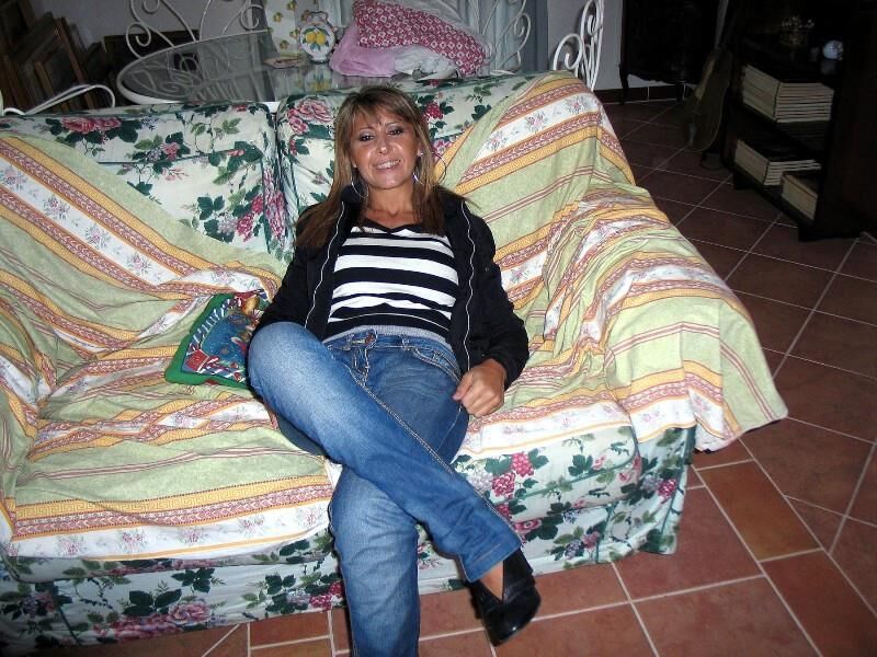 Milfs and mothers 