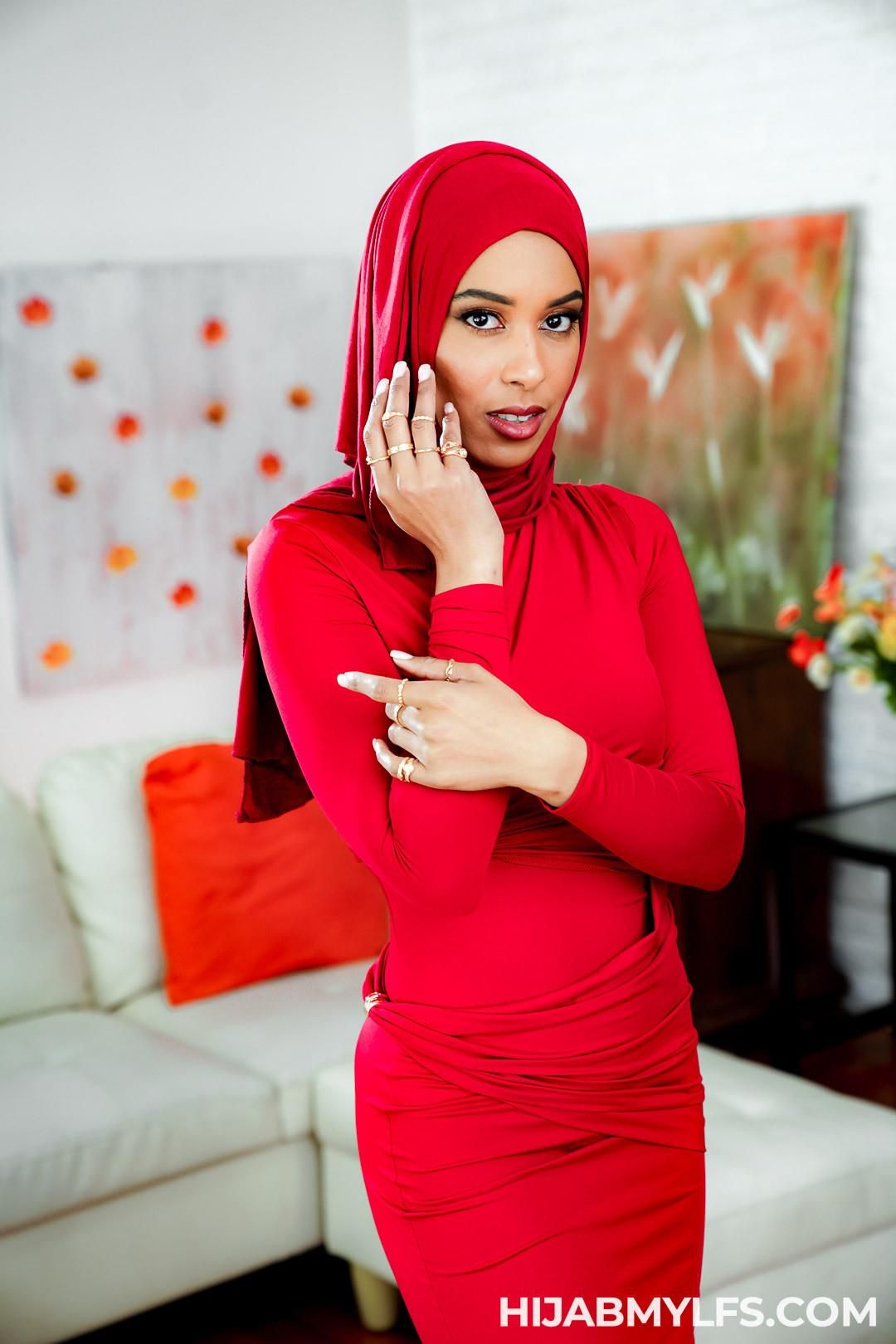 Jayne Doh Yo Hijab妻は外国為替学生に誘惑されました