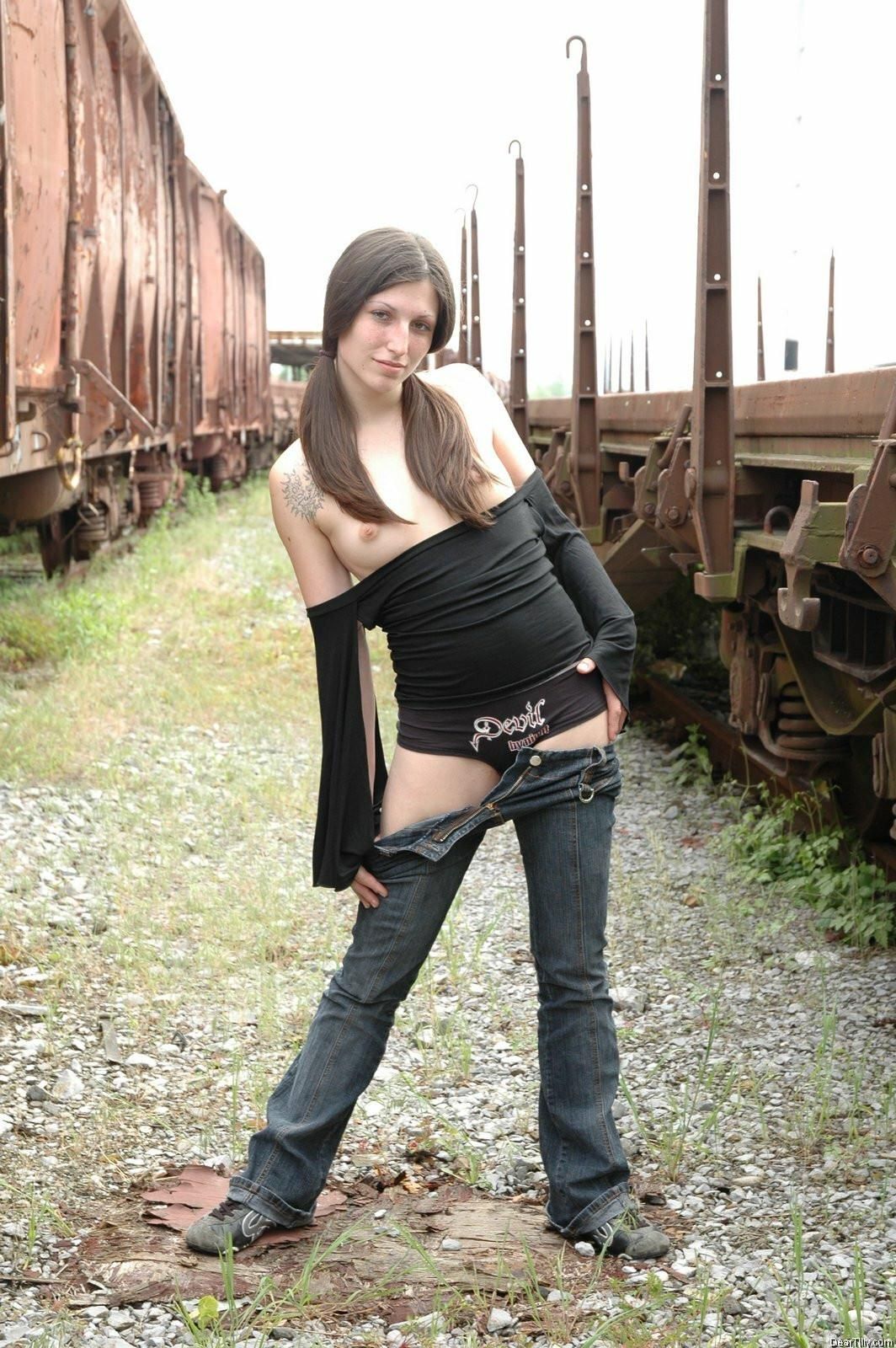 Slim Slovenian Slut Anastacia