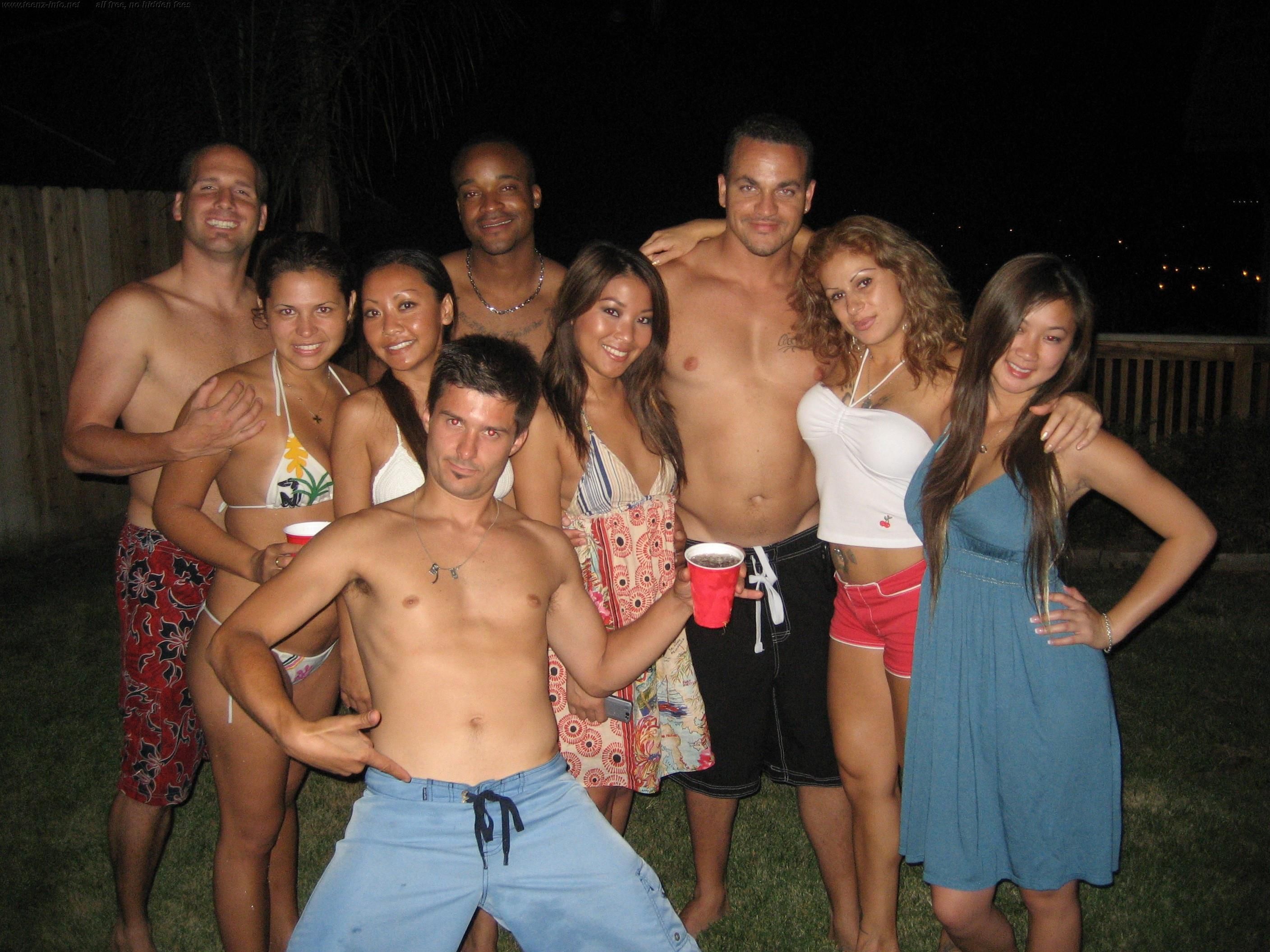 groupsex ()