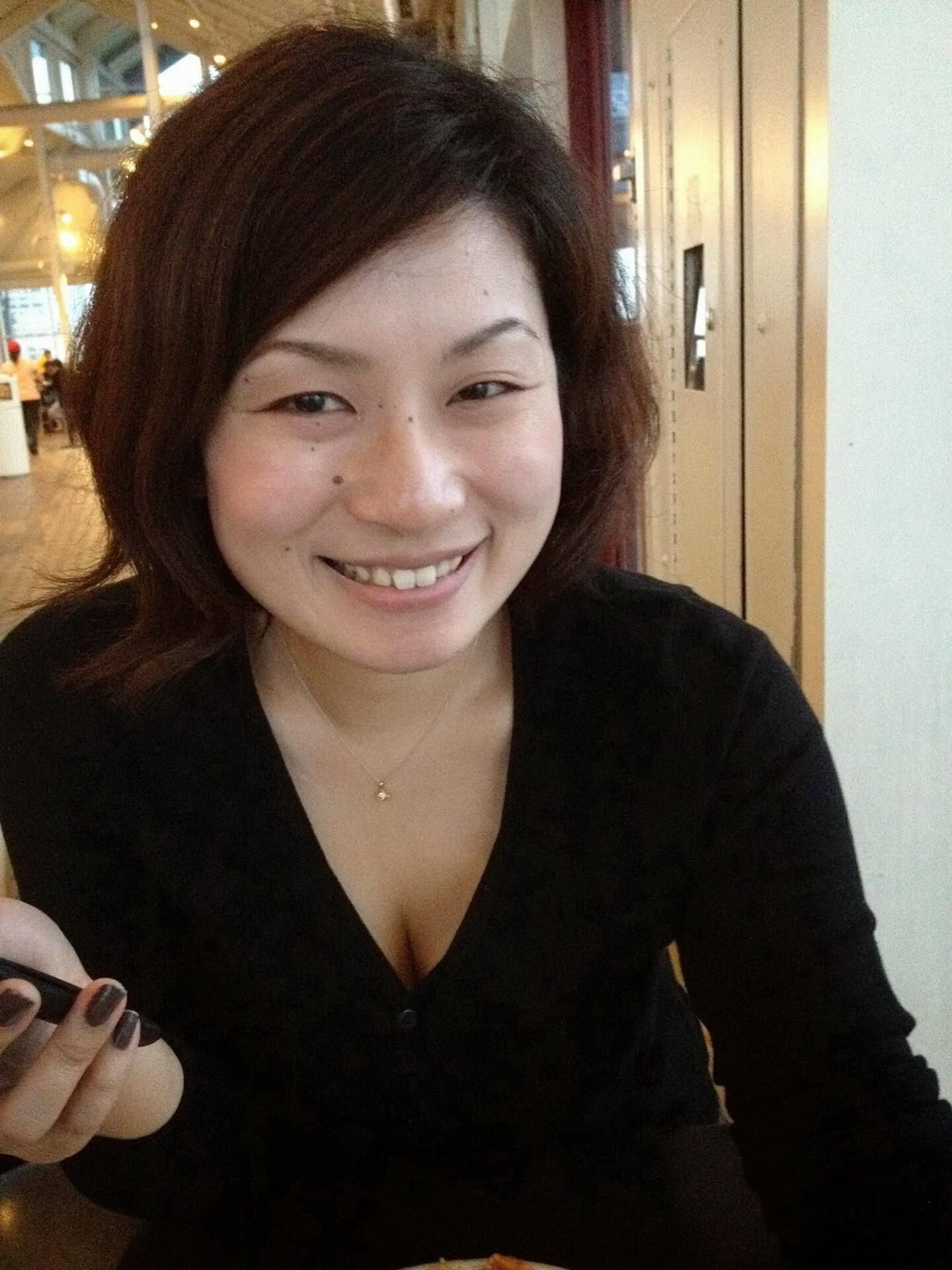 Trio () asiatisches Mädchen