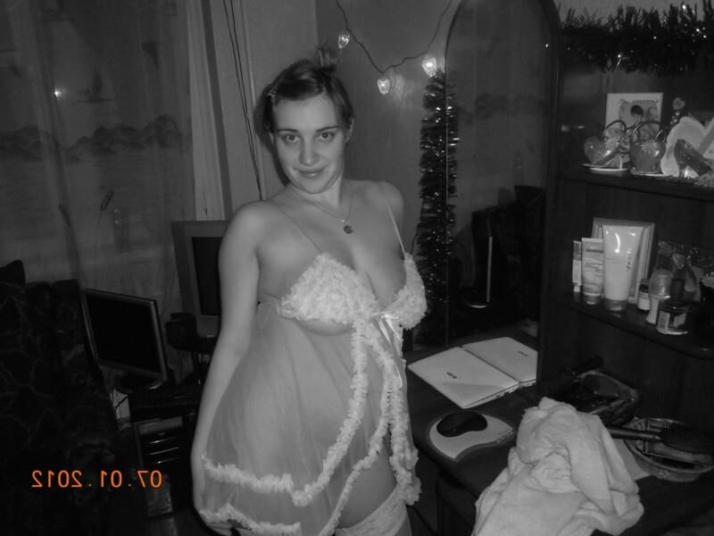  Milfs and mothers 