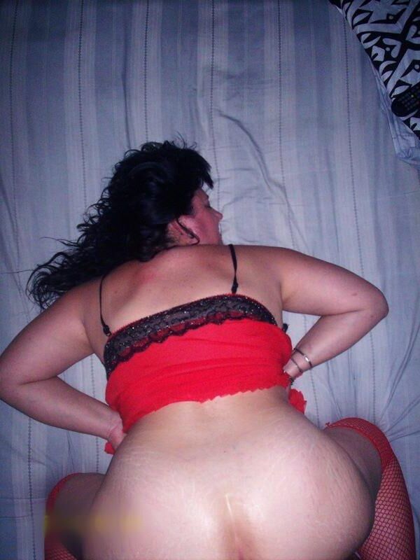  Milfs and mothers 