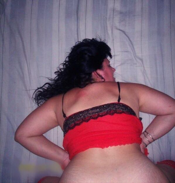  Milfs and mothers 