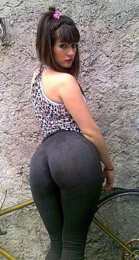  Milfs and mothers 