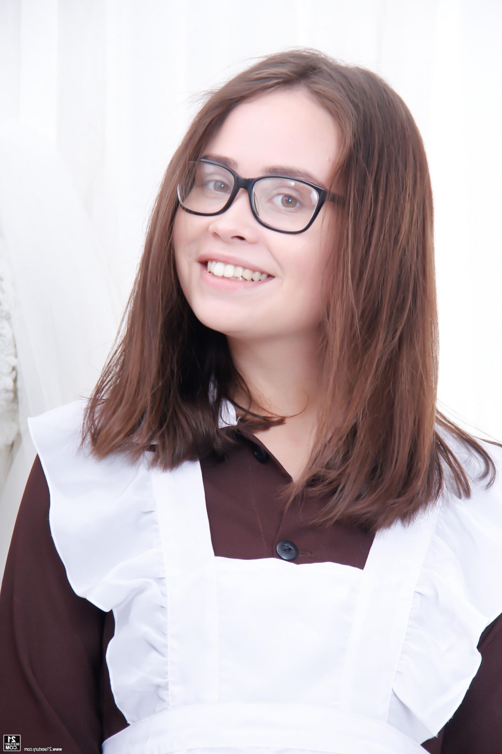 女子高生のジェニーフェルアナル