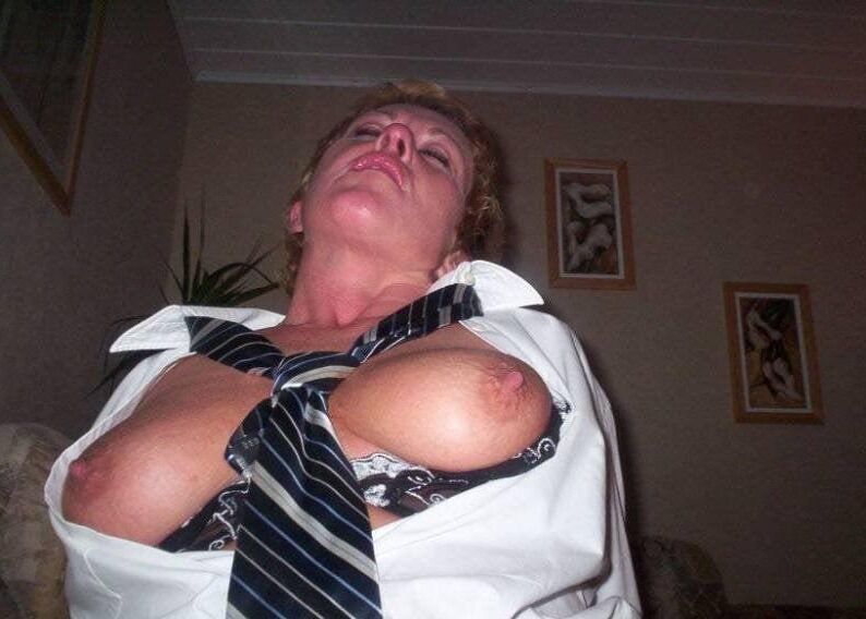 Milfs and mothers 