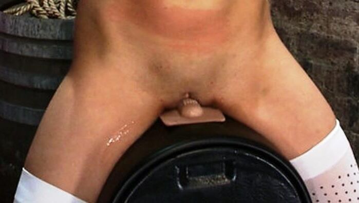 Forcee a jouire avec le sybian
