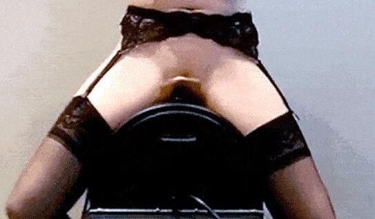 Forcee a jouire avec le sybian