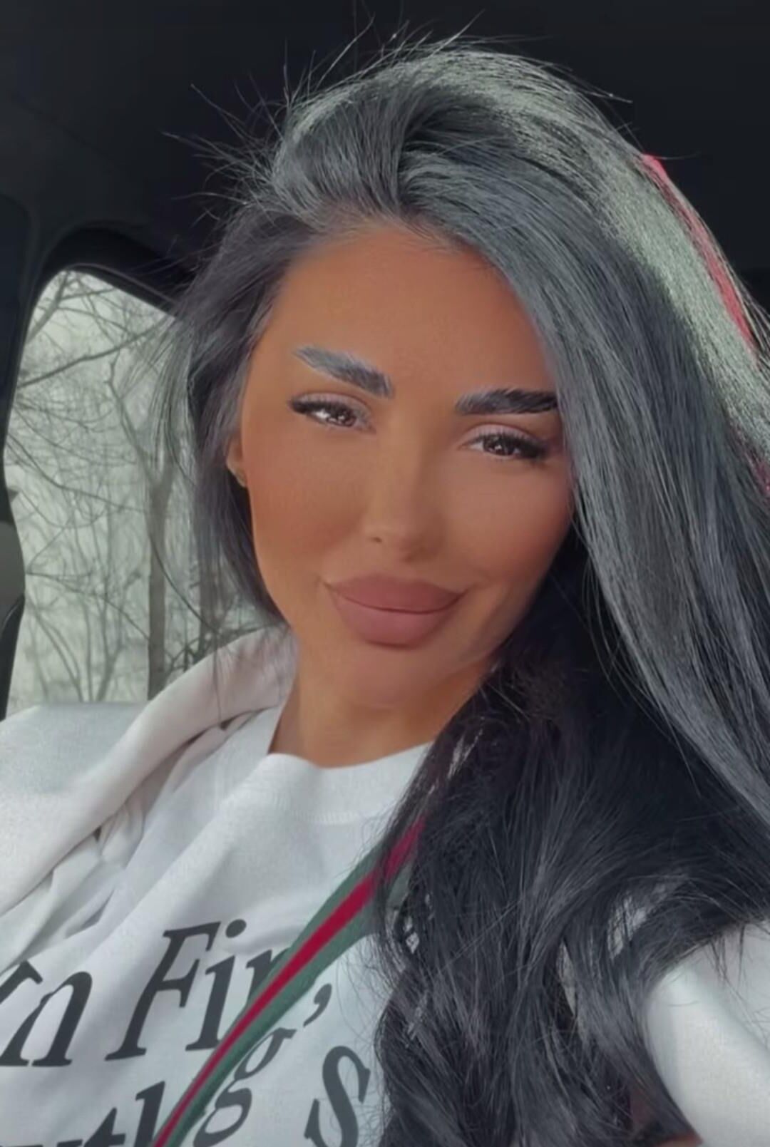 Romanian bimbo ELENN....NO LIMITS COMMENTS