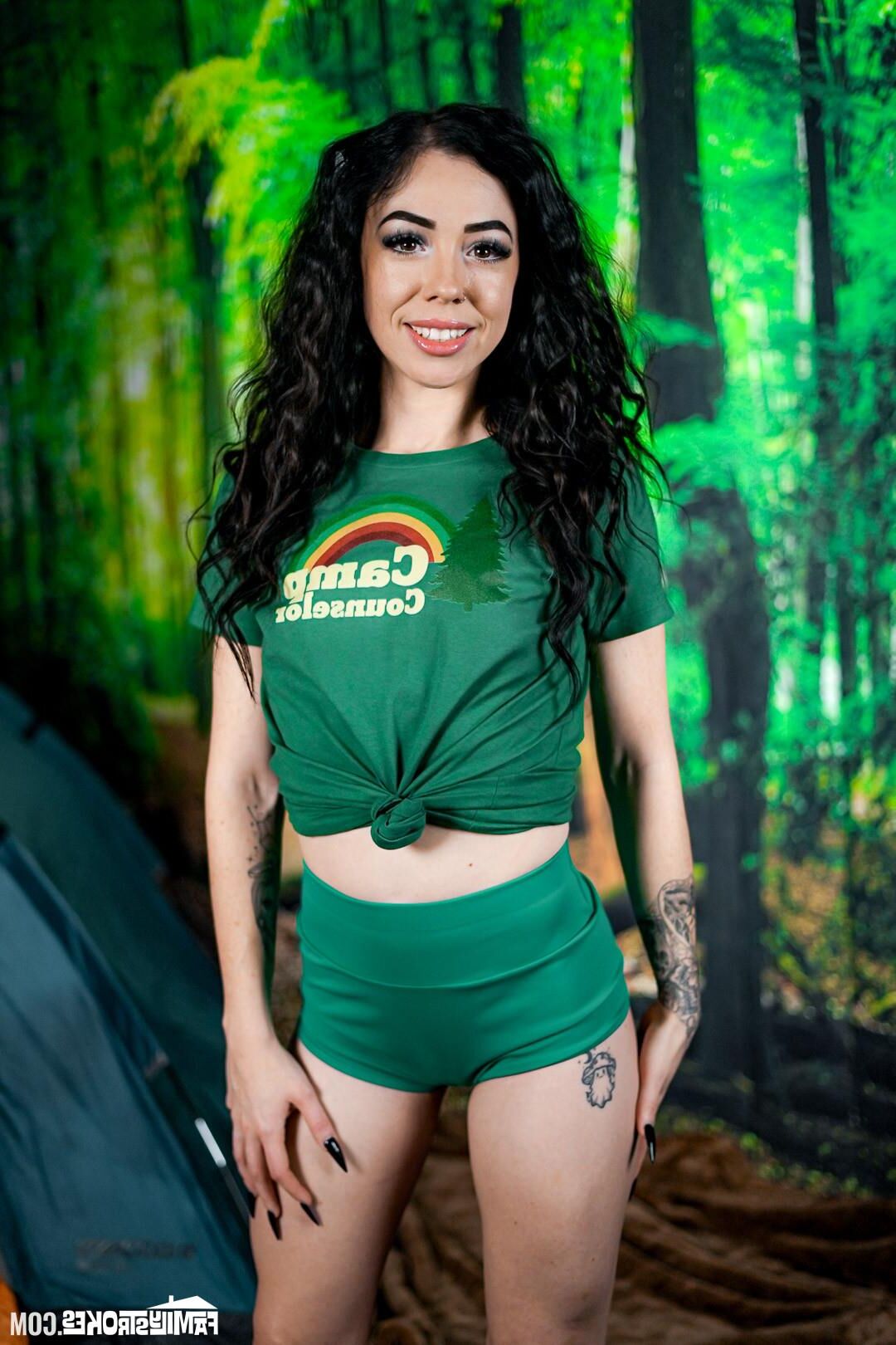 Lilith Reine Cumming and Camping