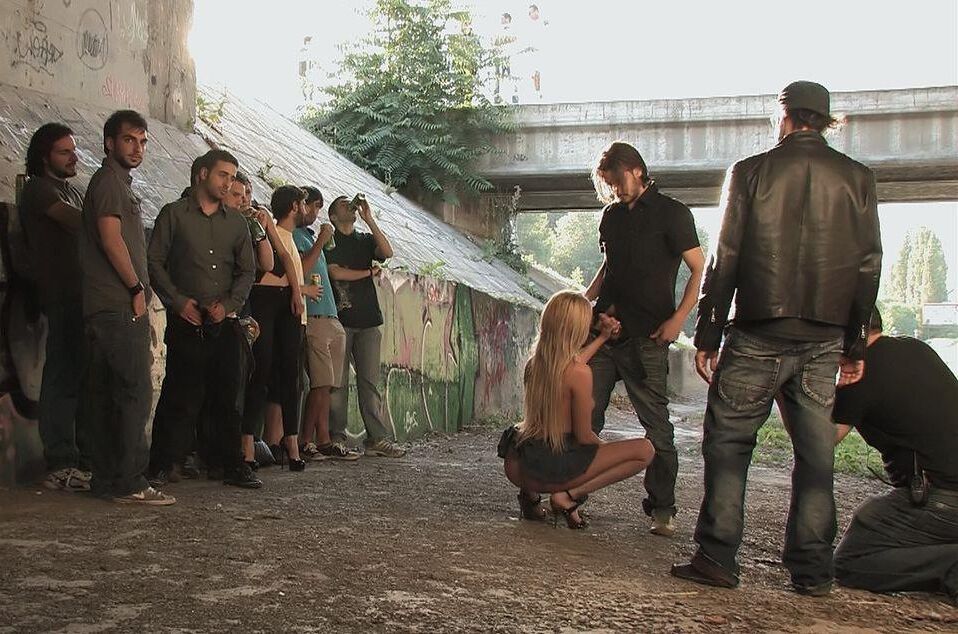 	STREET HOOKERS IN HIGH HEELS 