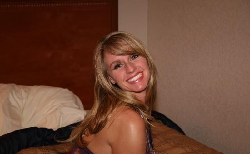  Milfs and mothers 