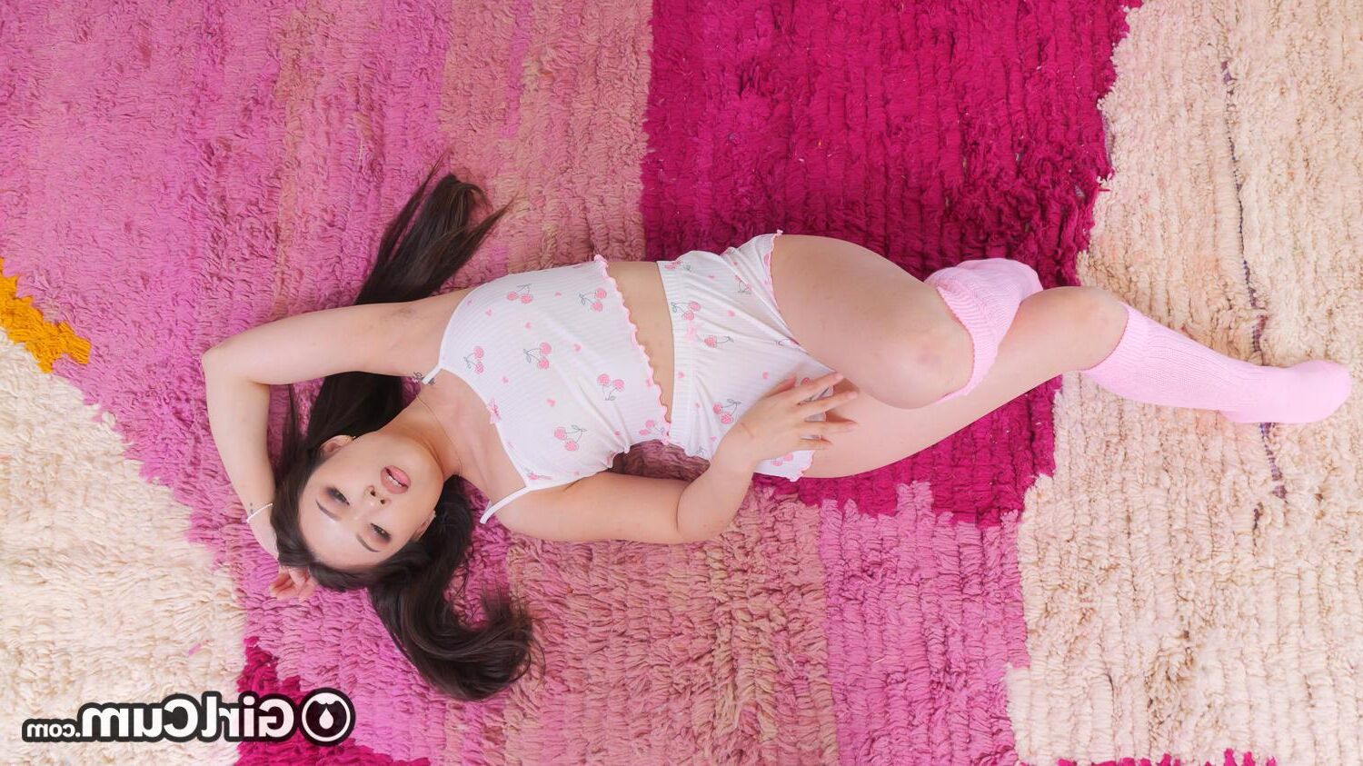 Girlcum Lulu Chu Moaning Lulu 2月