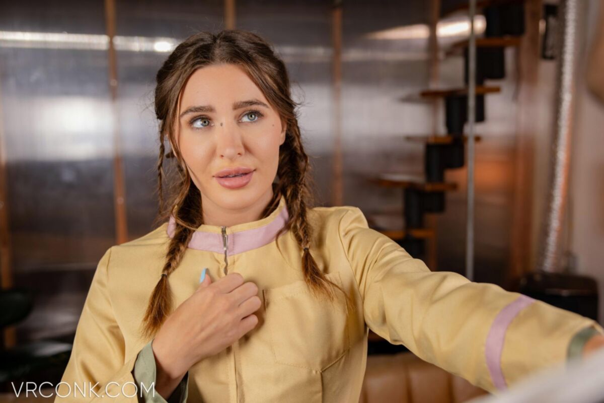 Ella Reese Yo Andor, Bix Caleen, una parodia porno